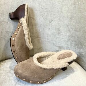 Free People Jeffrey Campbell Blakeney Mini Clog Faux Fur Beige Suede